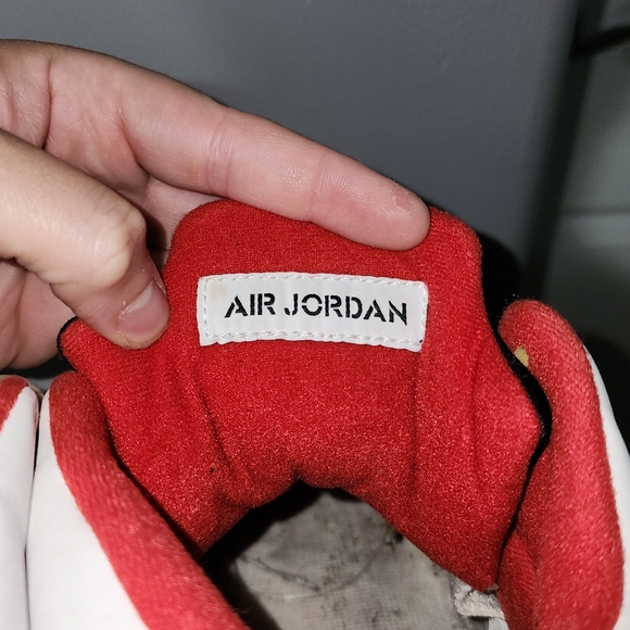 Mens 10 Air Jordan Fire Red 5 Black Tongue 2013 - Picture 4 of 9